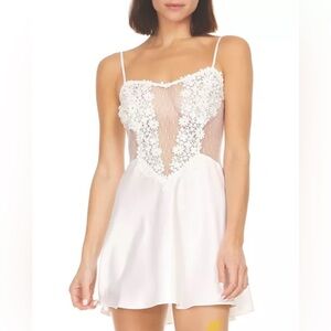 Flora Nikrooz Showstopper Charmeuse Chemise